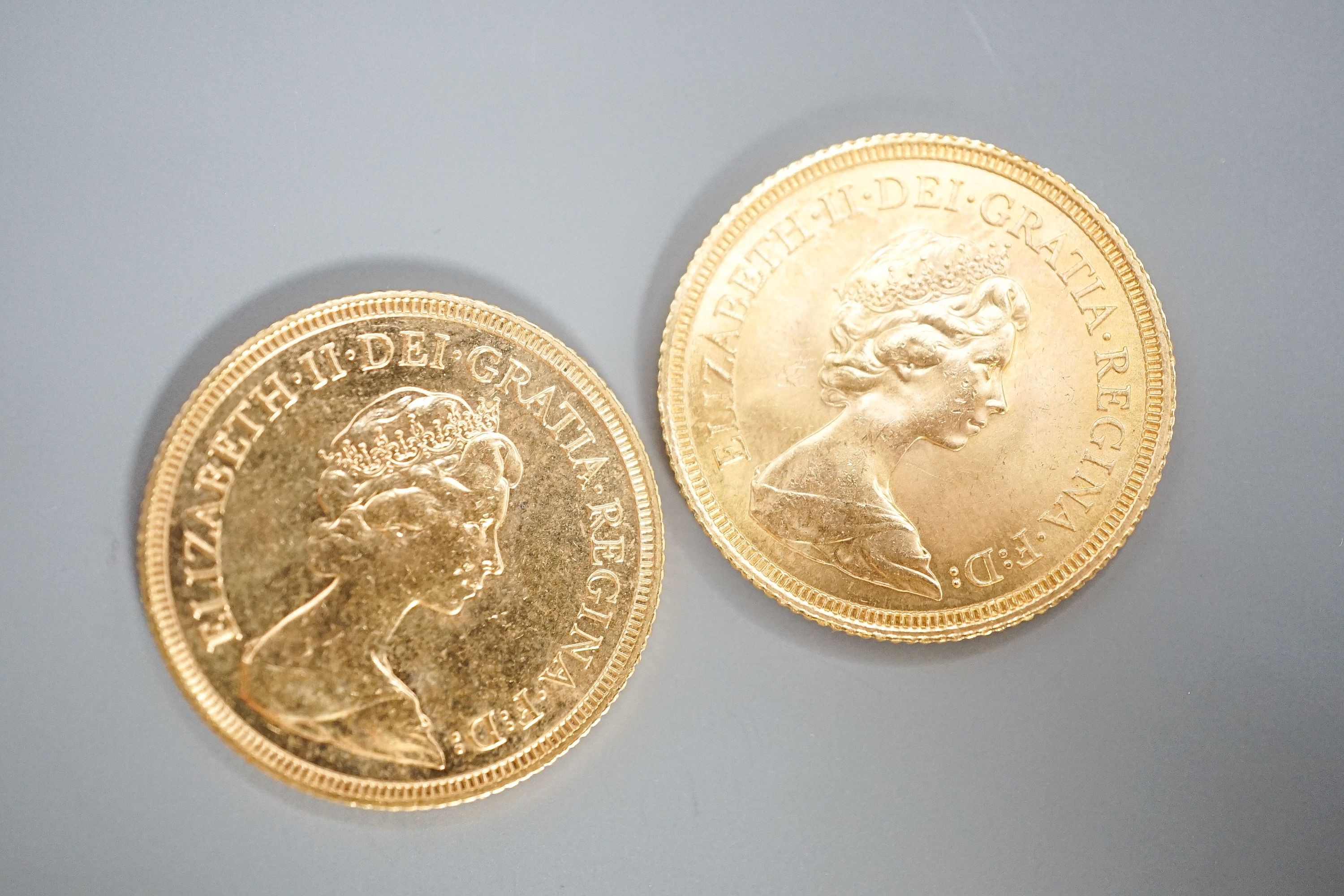 Two modern gold sovereigns, 1974 & 1981.